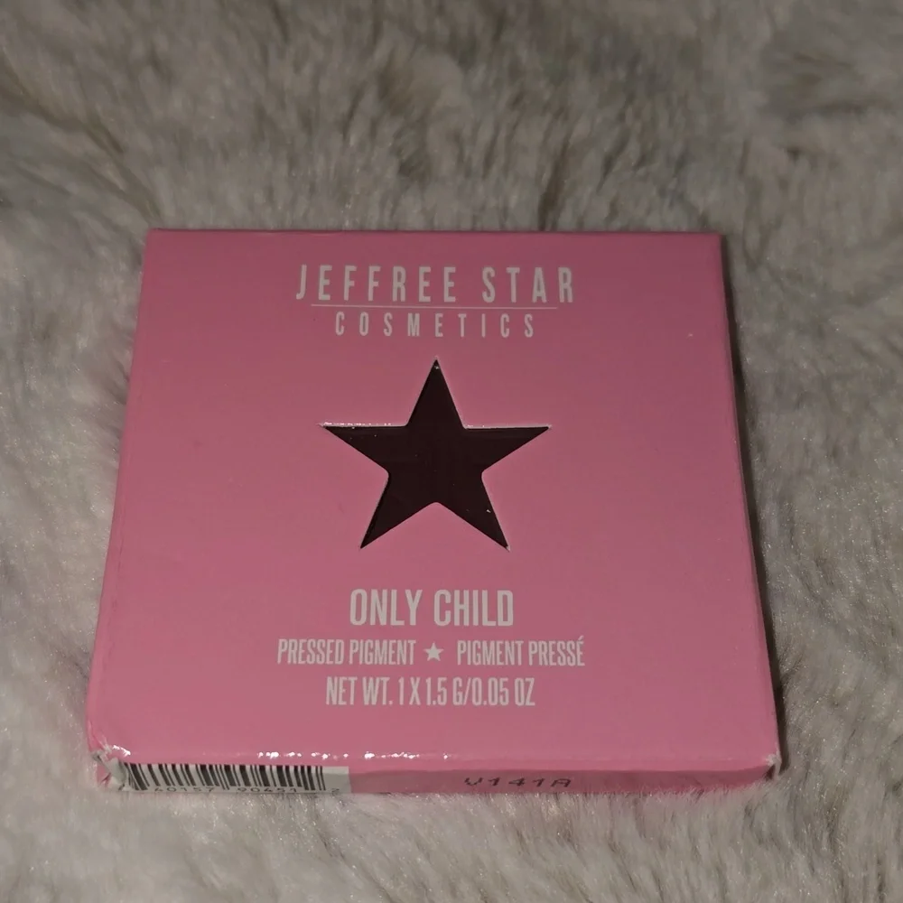 Jeffree Star Cosmetics Only Child Eyeshadow (Deep Brown Toned Red) NWT